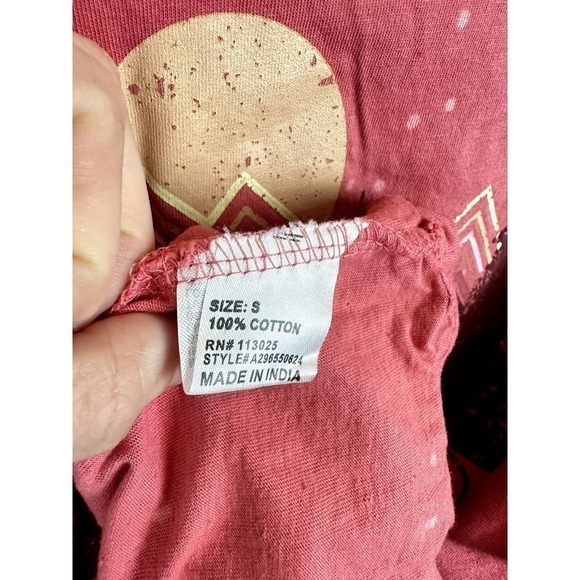 Gently Worn La Luna "Wyoming" distressed t-shirt sz SML - Picture 4 of 6